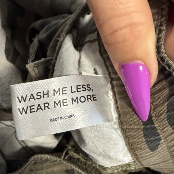 PacSun Camouflage Wide Leg Pants. S. Like New!! - Picture 6 of 6